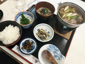 昼食