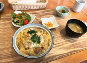 昼食