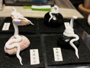 ミニチュア蛇石