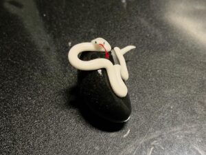 ミニチュア蛇石