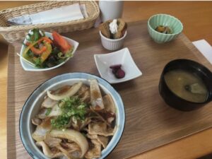 昼食