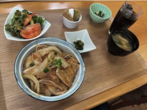 昼食