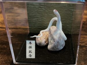 ミニチュア蛇石