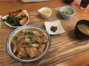 昼食