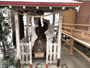 金蛇水神社