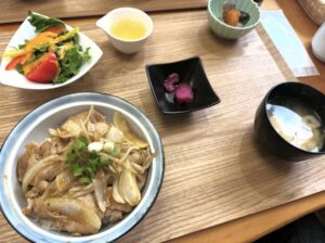 昼食