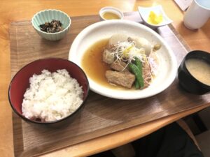 昼食