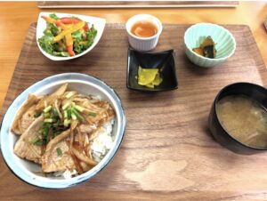 昼食