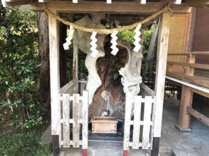 金蛇水神社