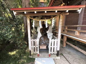 金蛇水神社