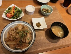 昼食