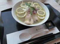 昼食