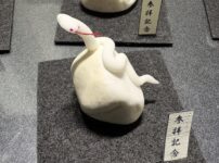 ミニチュア蛇石